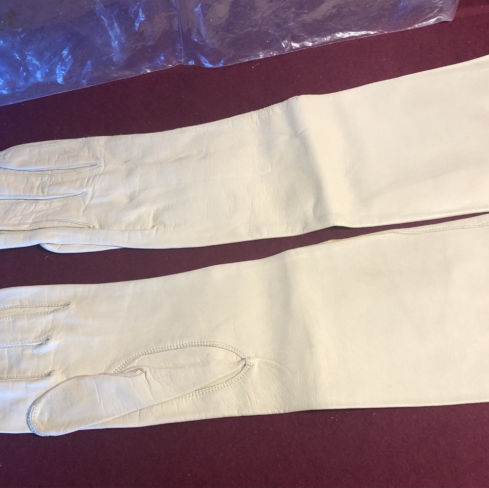 vintage satin kidd Lampskin gloves
